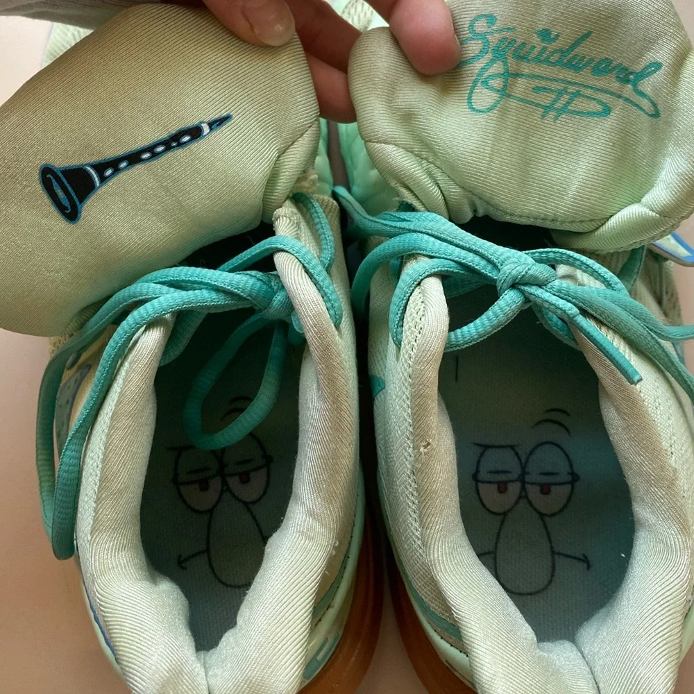Nike | Size 10 Kyrie SpongeBob‎ Squidward Basketball Sneakers